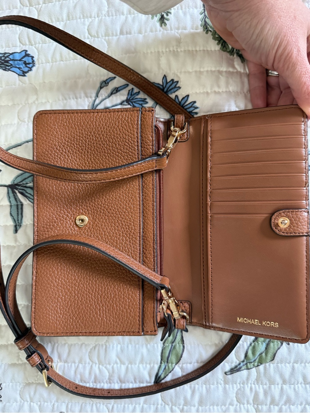 Michael Kors Jet Set Charm Small Phone Tan Pebbled Leather Crossbody Wallet - Picture 6 of 8